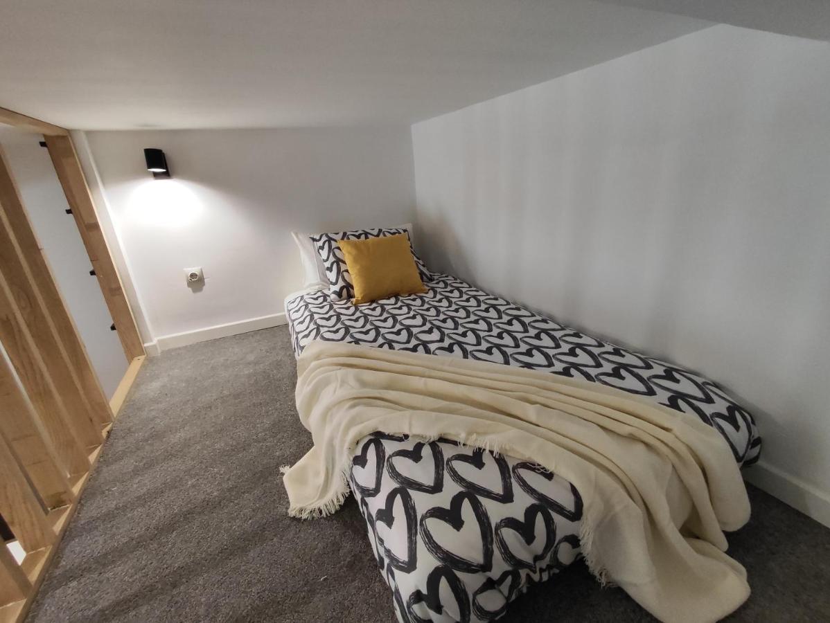 Precioso Apartamento En Puente Vallecas, Madrid. D Esterno foto